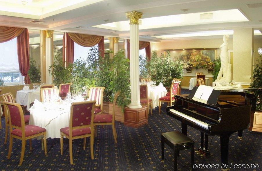 Hotel Mazurkas Ozarow Mazowiecki Restaurant foto